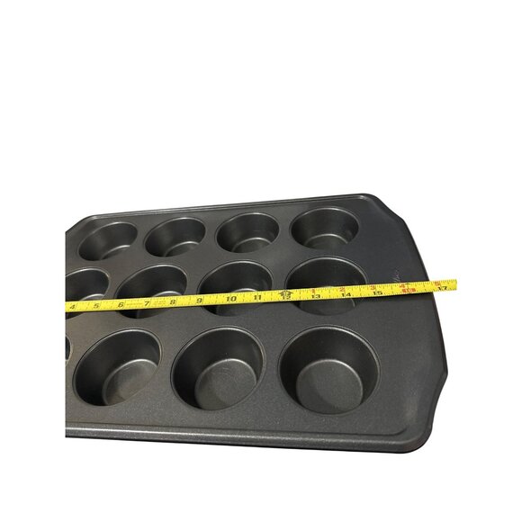 Wilton 12-Cup Non-Stick Standard Size Muffin Pan - Picture 5 of 7
